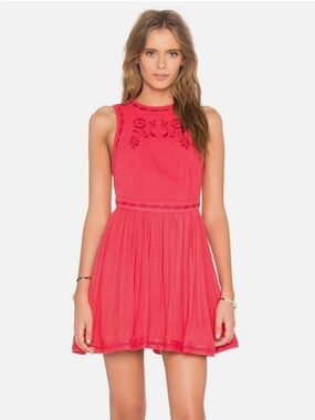 Free People Birds of a Feather embroidered sleeveless mini dress. Red. Size 6